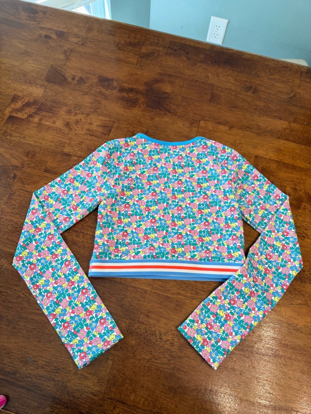 Mini Boden Multi Flowerbed Cropped Rash Vest Girls 7 Floral Swim Top - Picture 5 of 7